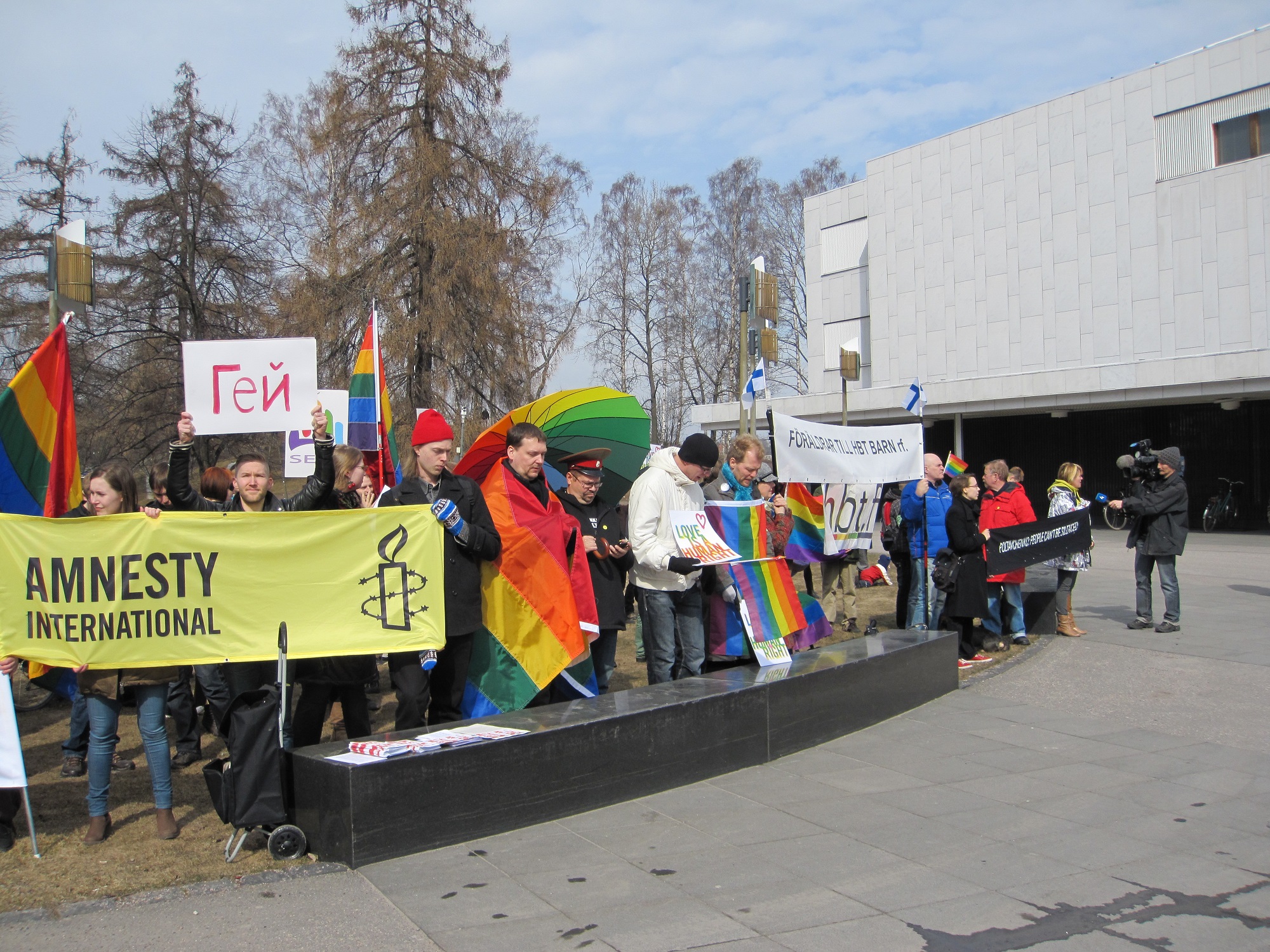 Demonstration against St. Petersburg´s "homopropaganda" law 2012 in front of Finlandia House, diring the visit of mayor Poltavchenko. 